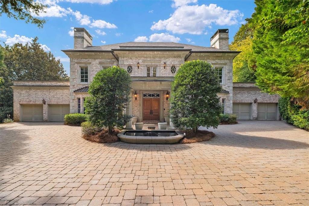 745 Brookwoods Trace