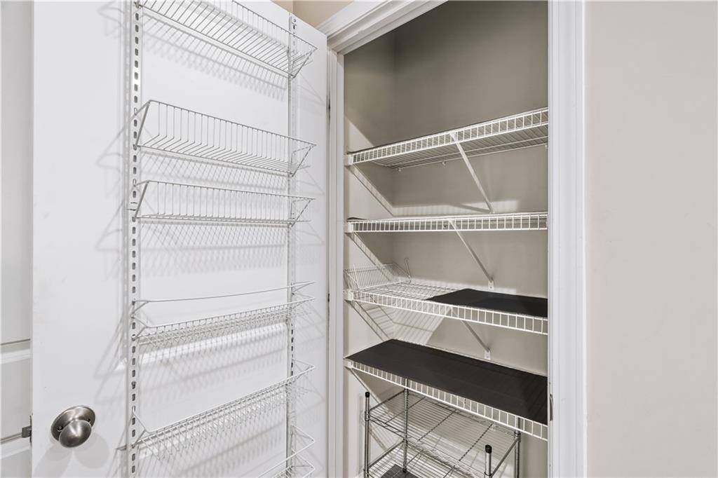 2542 Norwood Park Crossing