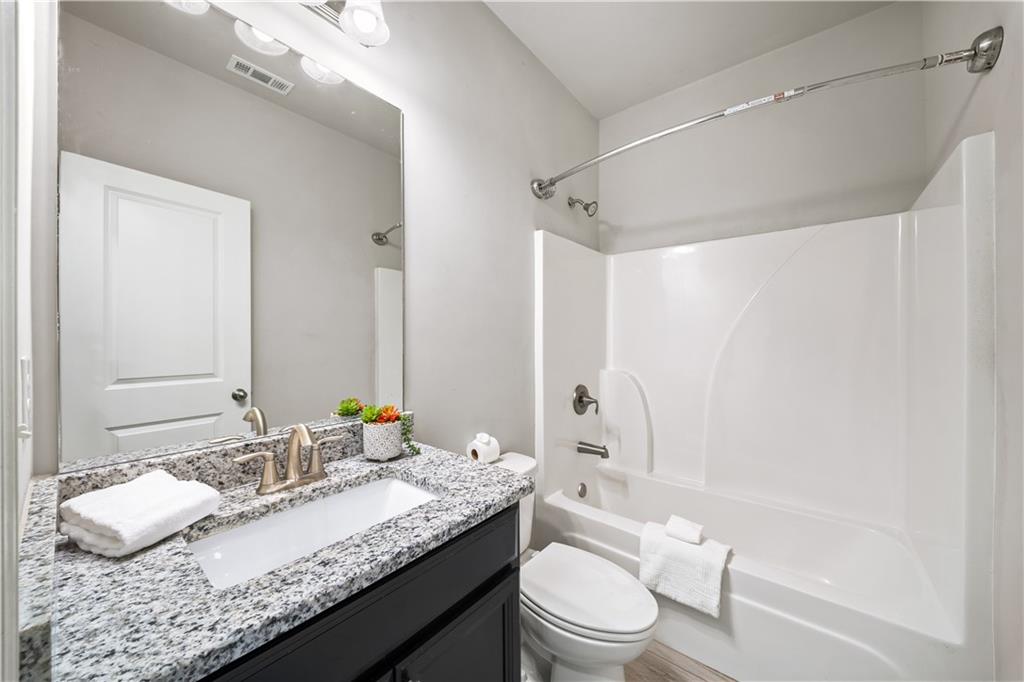 2542 Norwood Park Crossing