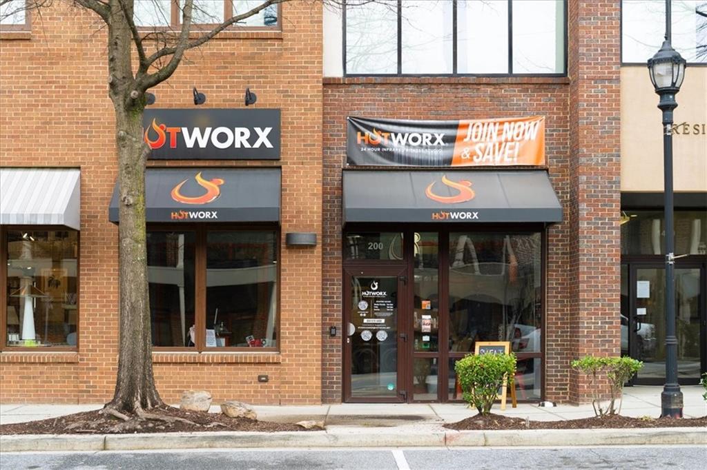 2606 Brookhaven Chase Lane NE