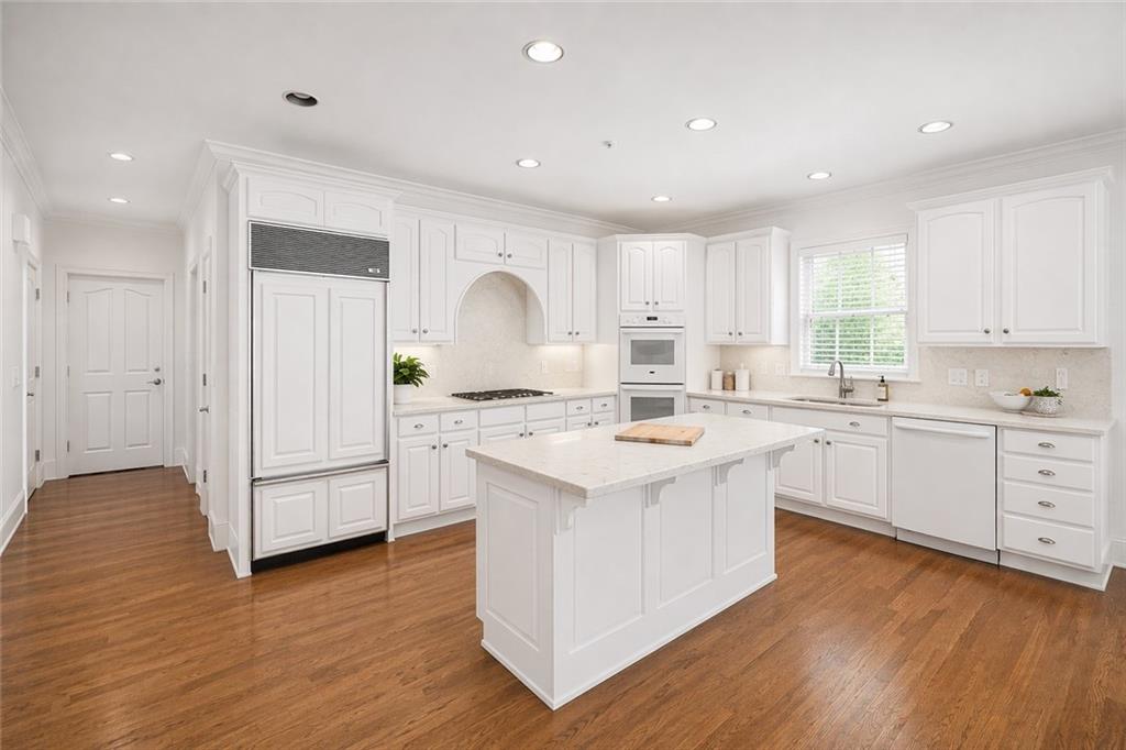 7805 N Spalding Lake Drive