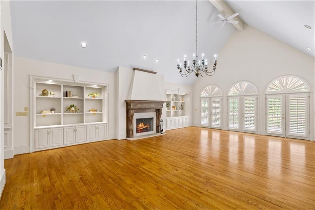 7805 N Spalding Lake Drive