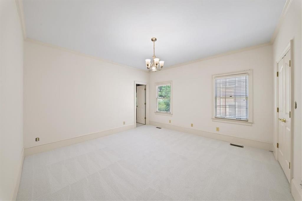 7805 N Spalding Lake Drive