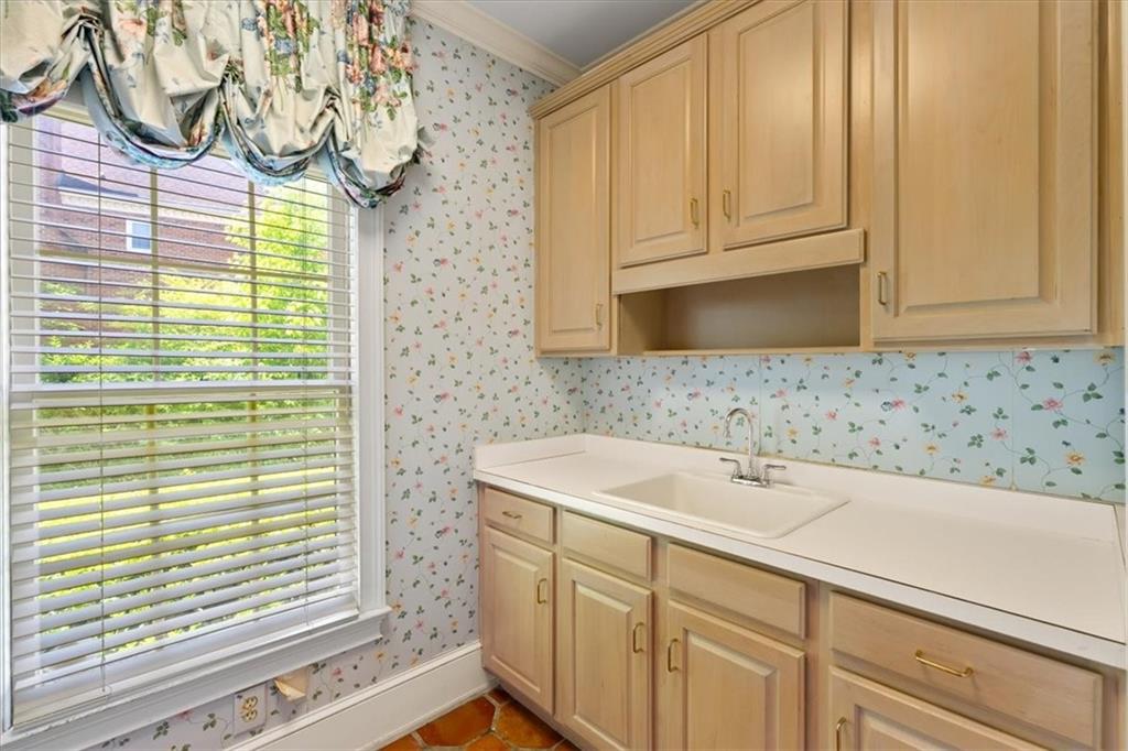 7805 N Spalding Lake Drive