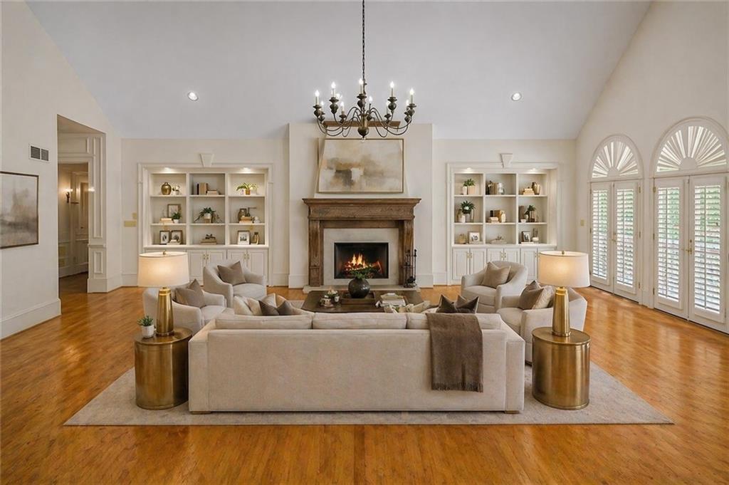 7805 N Spalding Lake Drive