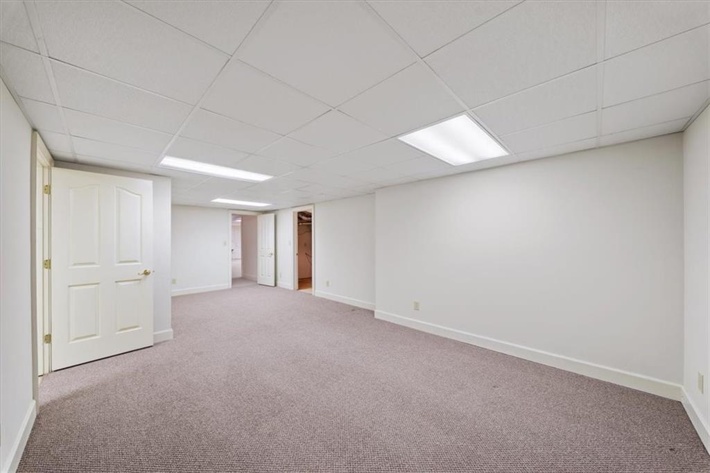 7805 N Spalding Lake Drive