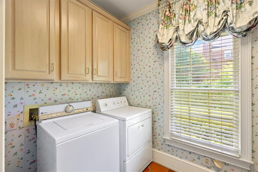 7805 N Spalding Lake Drive