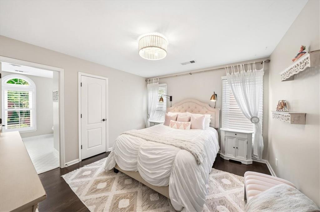 5077 Audley Lane