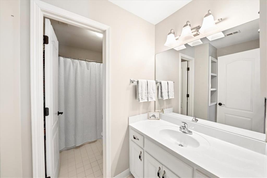 5077 Audley Lane