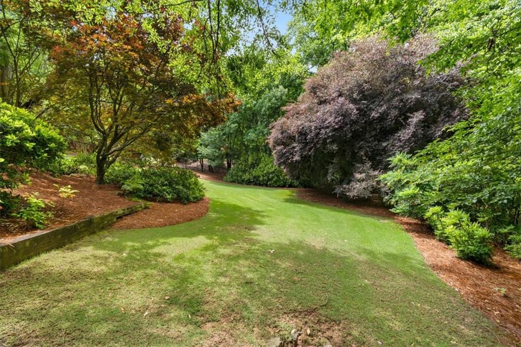400 Ashdowne Way