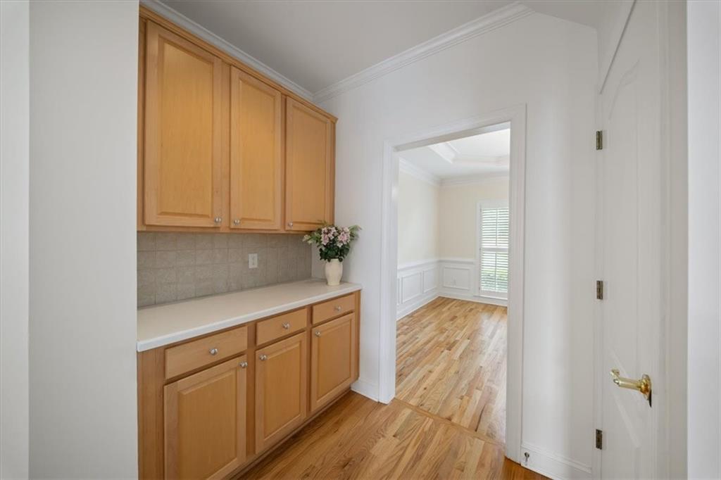 4906 Chimney Oaks Drive