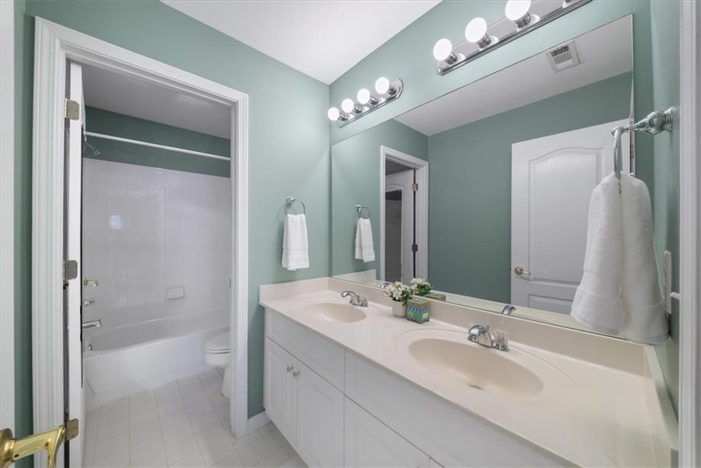 4906 Chimney Oaks Drive