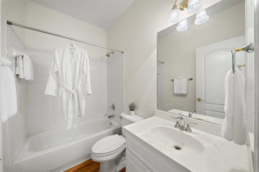 4906 Chimney Oaks Drive
