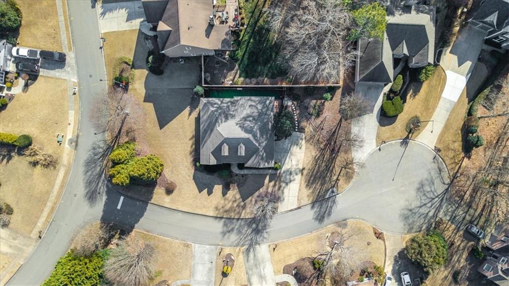 701 Redwood Pass