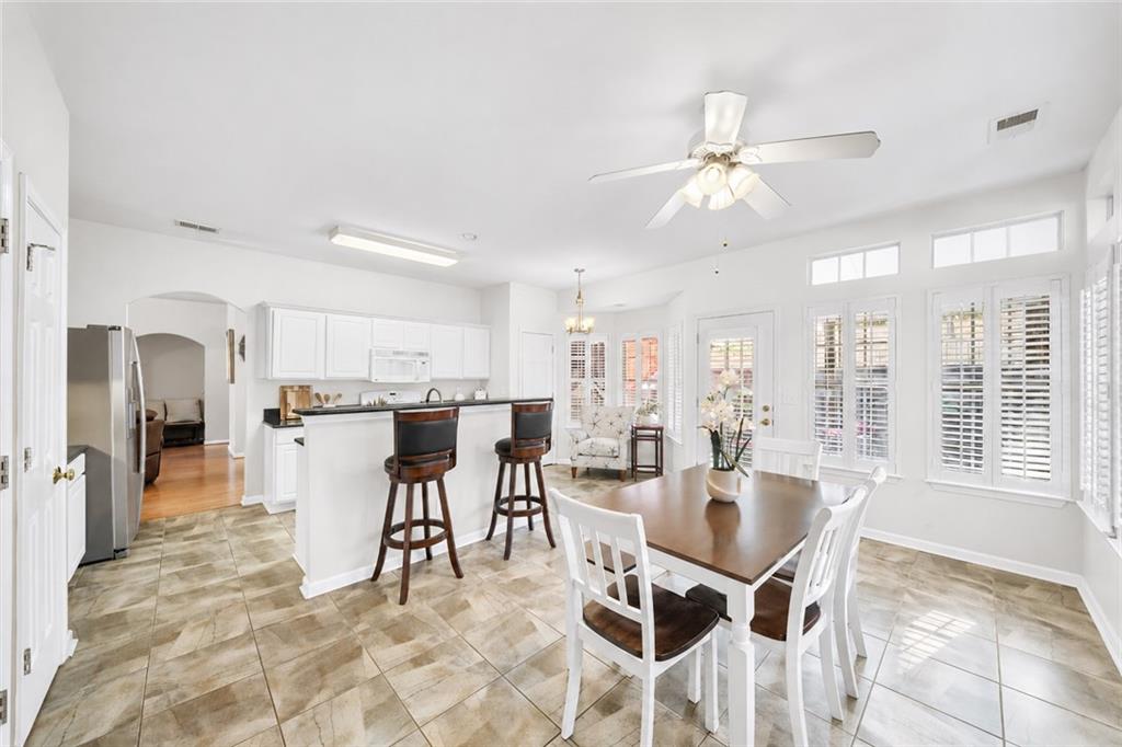 701 Redwood Pass