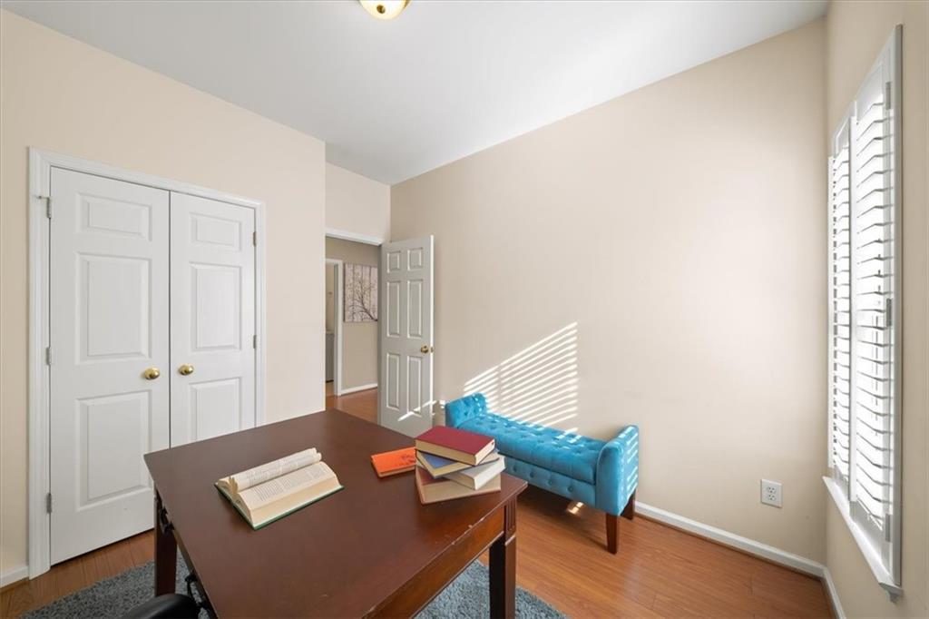 701 Redwood Pass