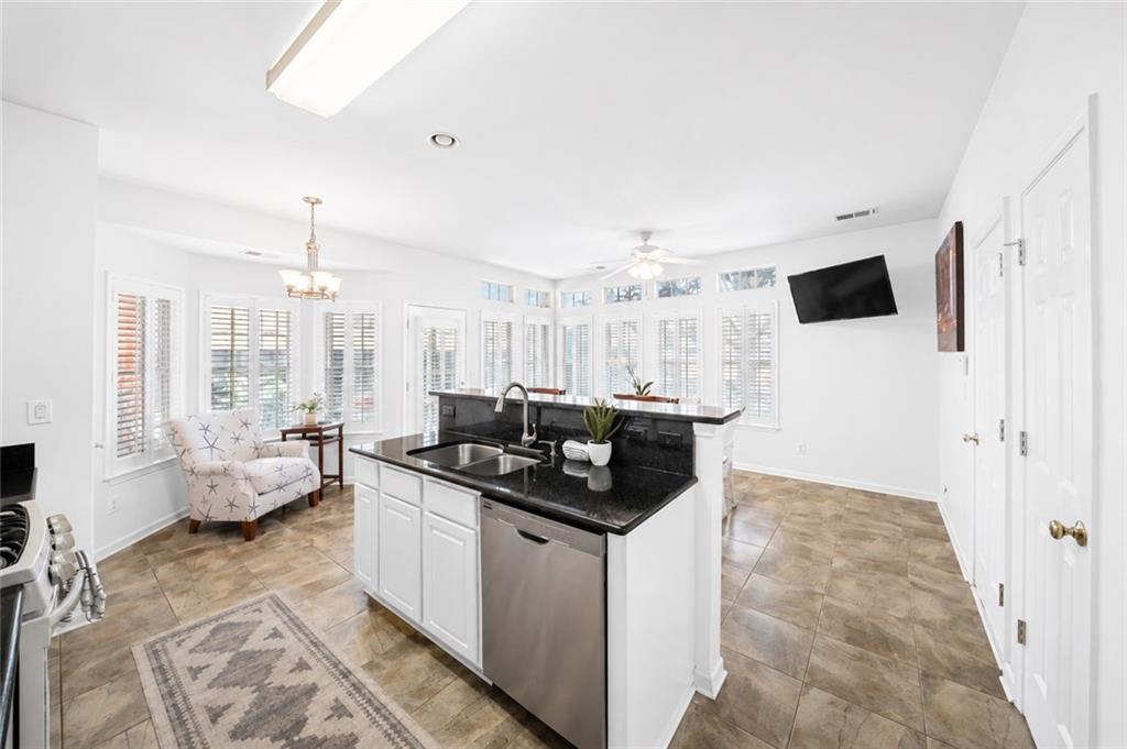 701 Redwood Pass