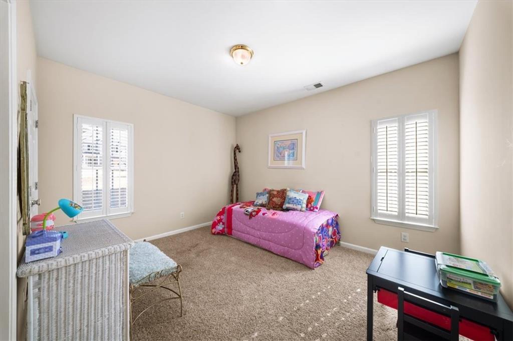 701 Redwood Pass