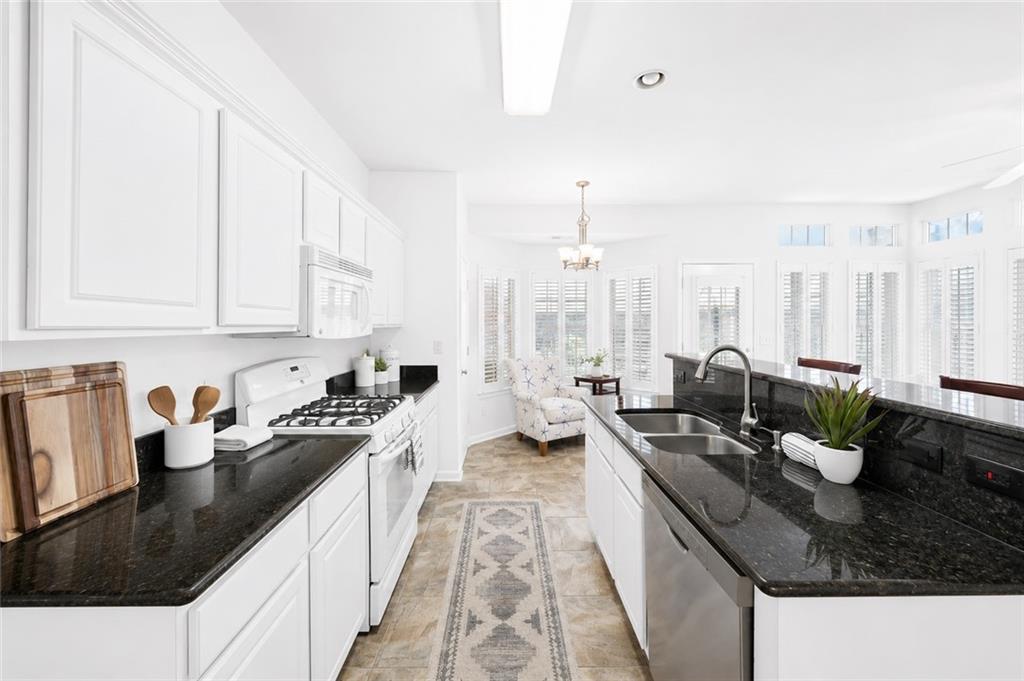 701 Redwood Pass