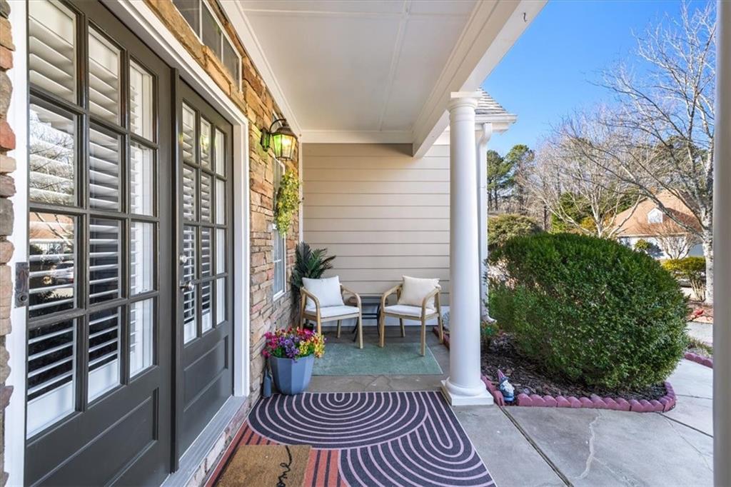 701 Redwood Pass