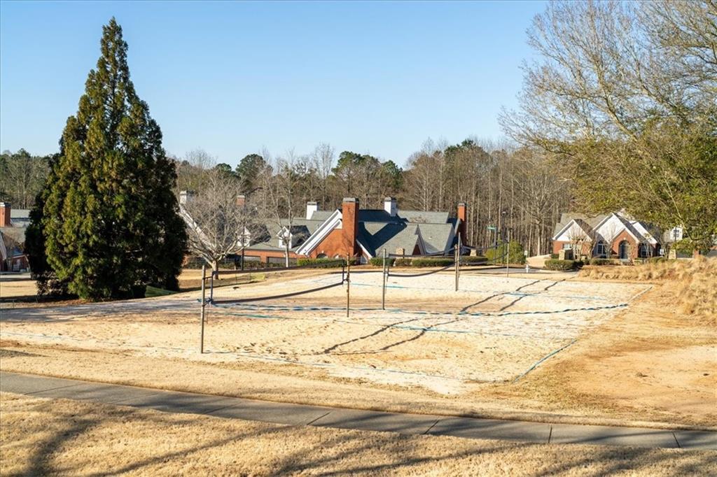 701 Redwood Pass