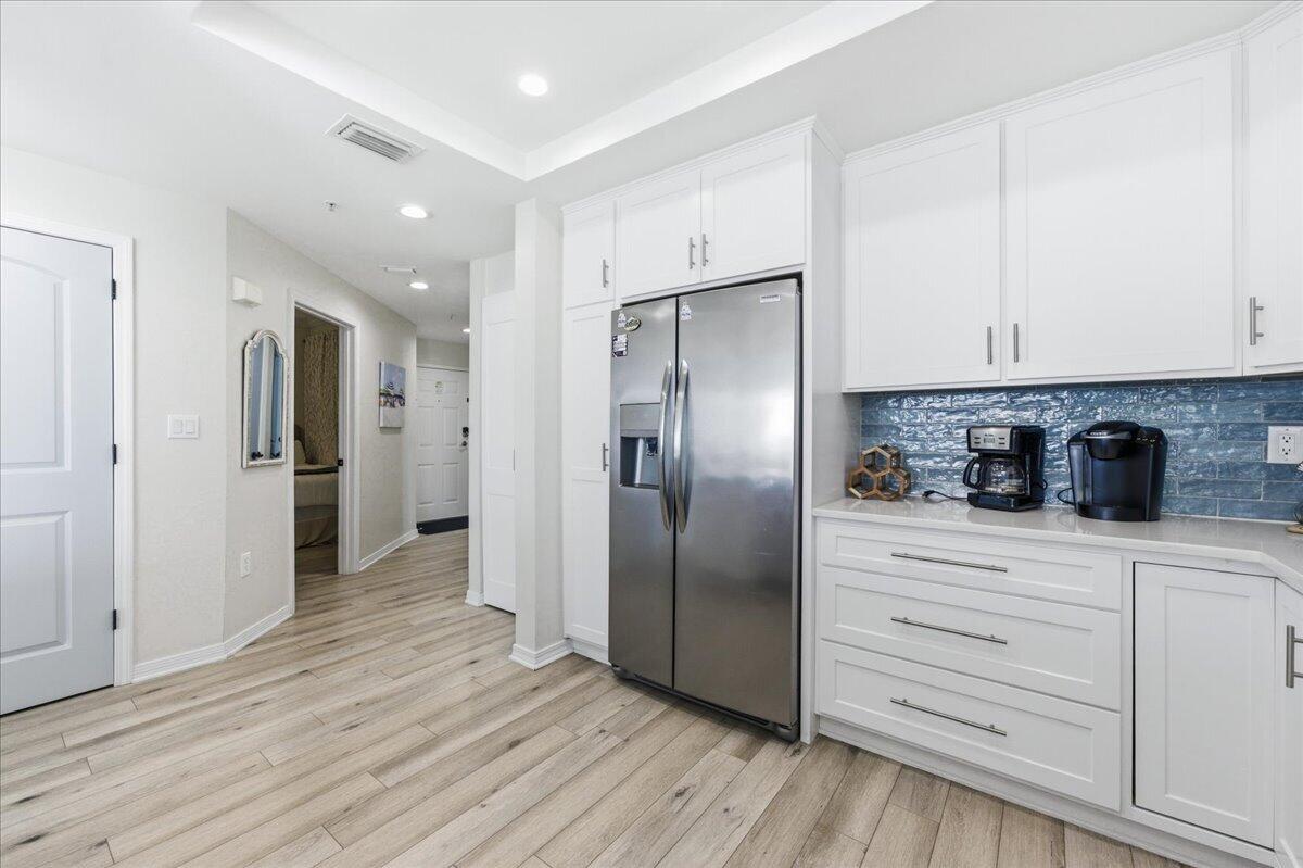 8477 Gulf Boulevard APT 601