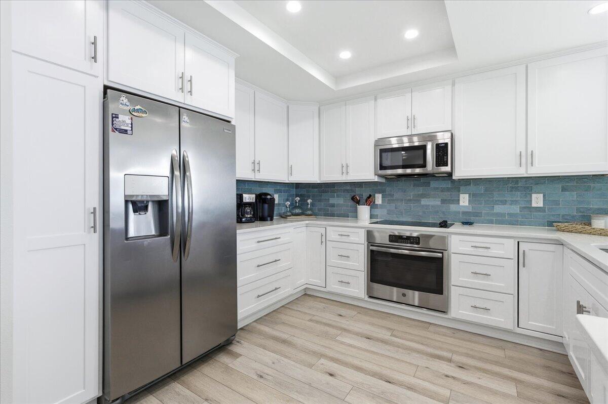 8477 Gulf Boulevard APT 601