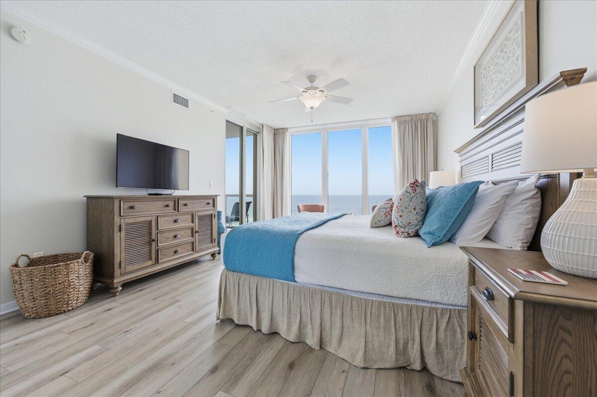 8477 Gulf Boulevard APT 601