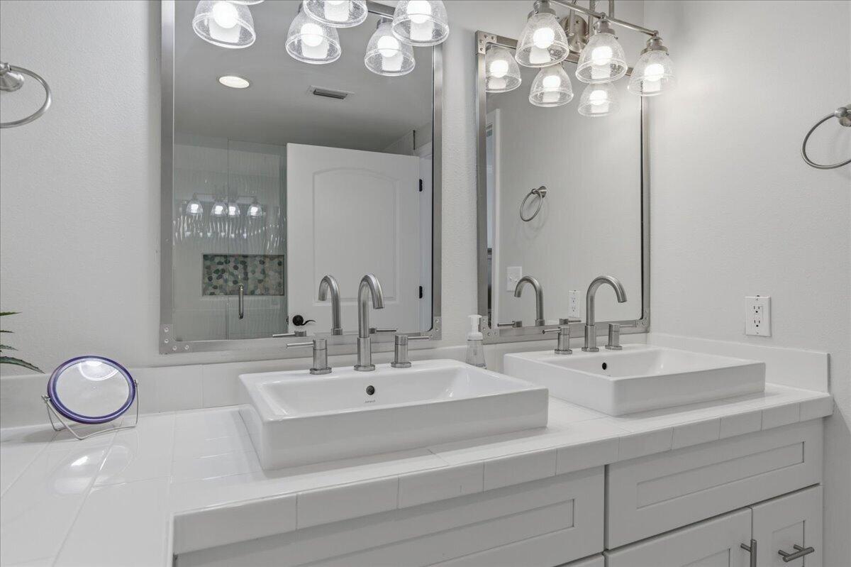 8477 Gulf Boulevard APT 601