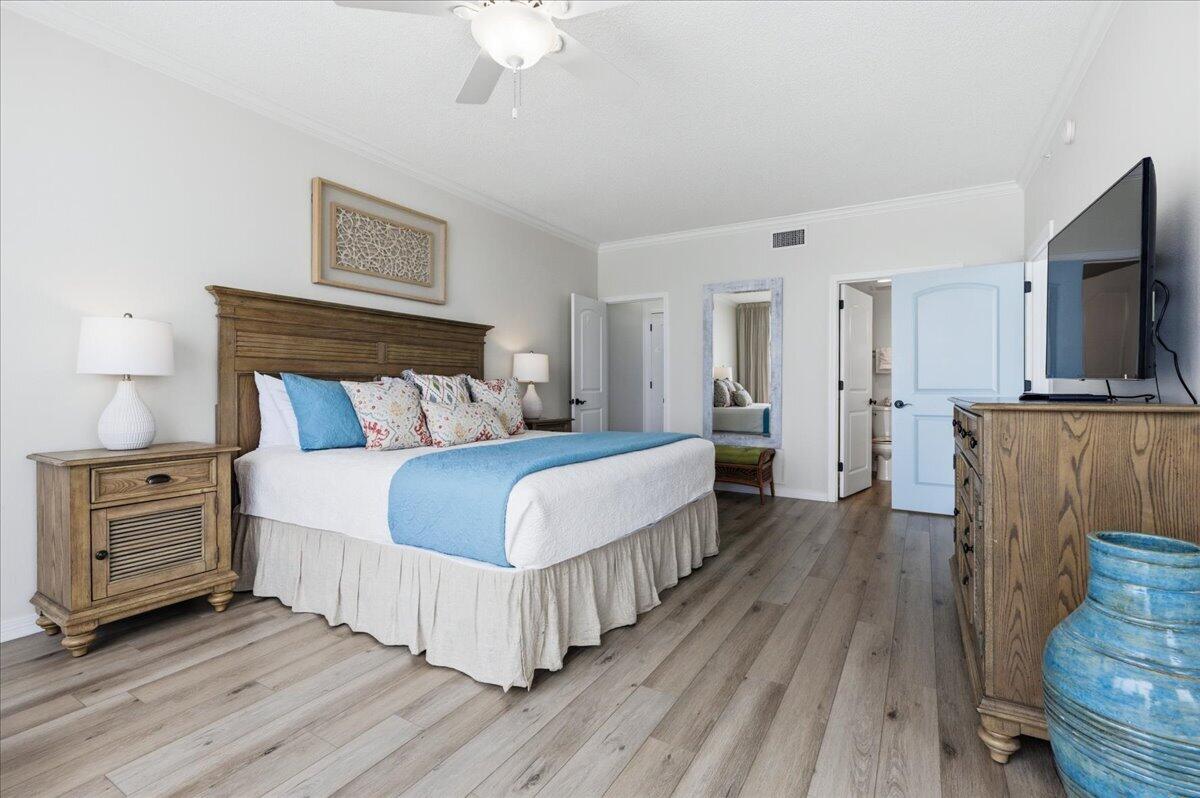 8477 Gulf Boulevard APT 601