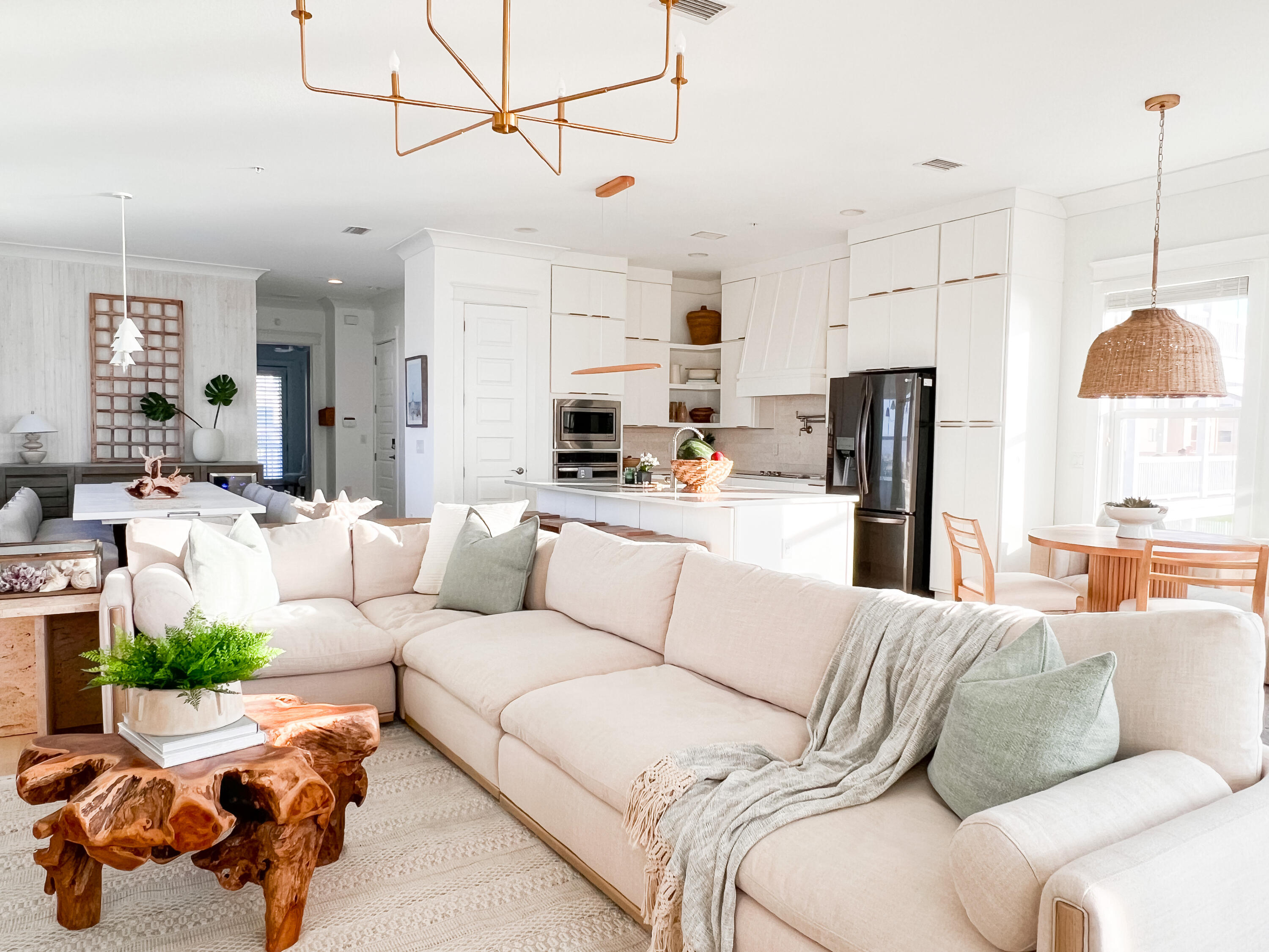 1466 Seaside Circle