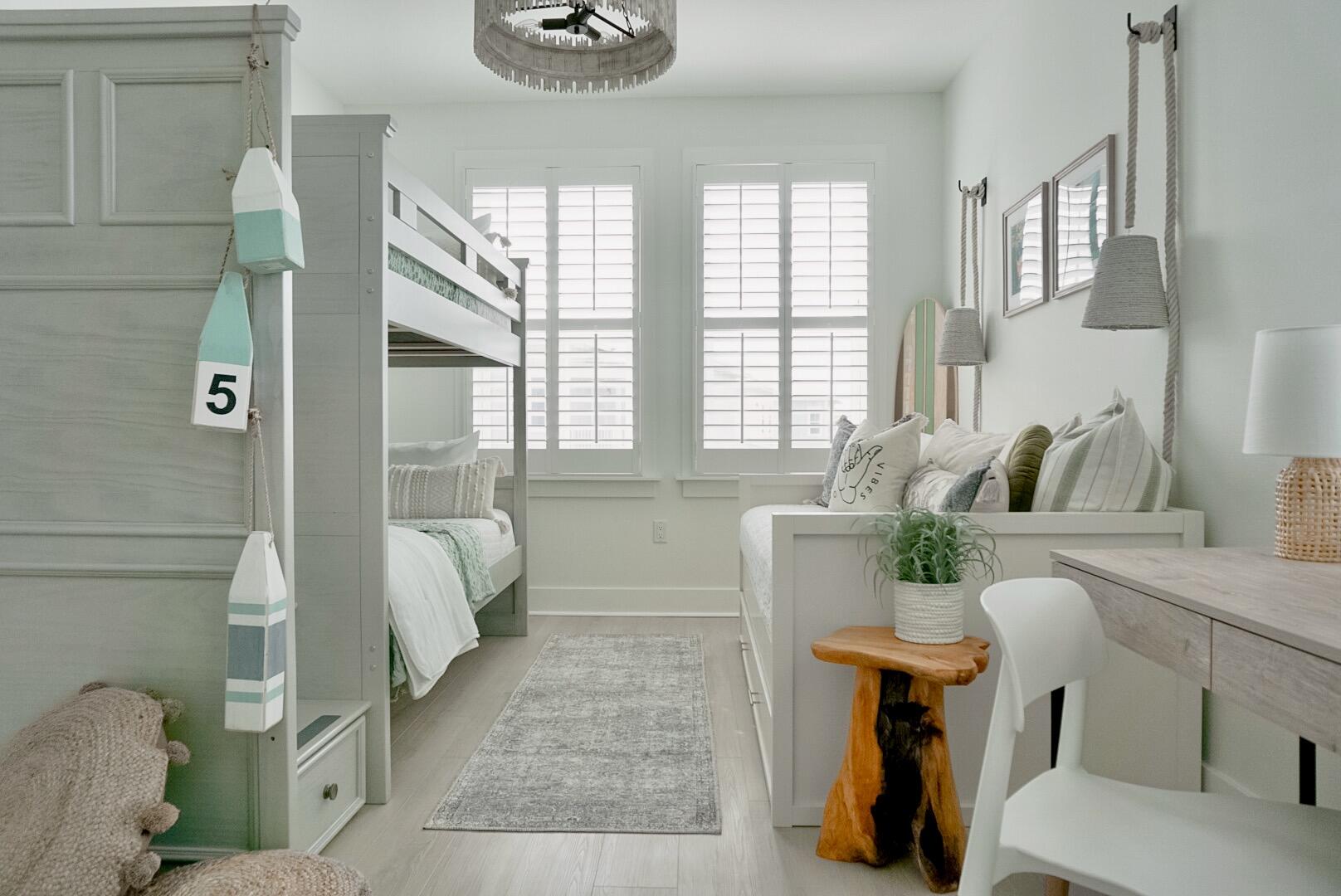 1466 Seaside Circle