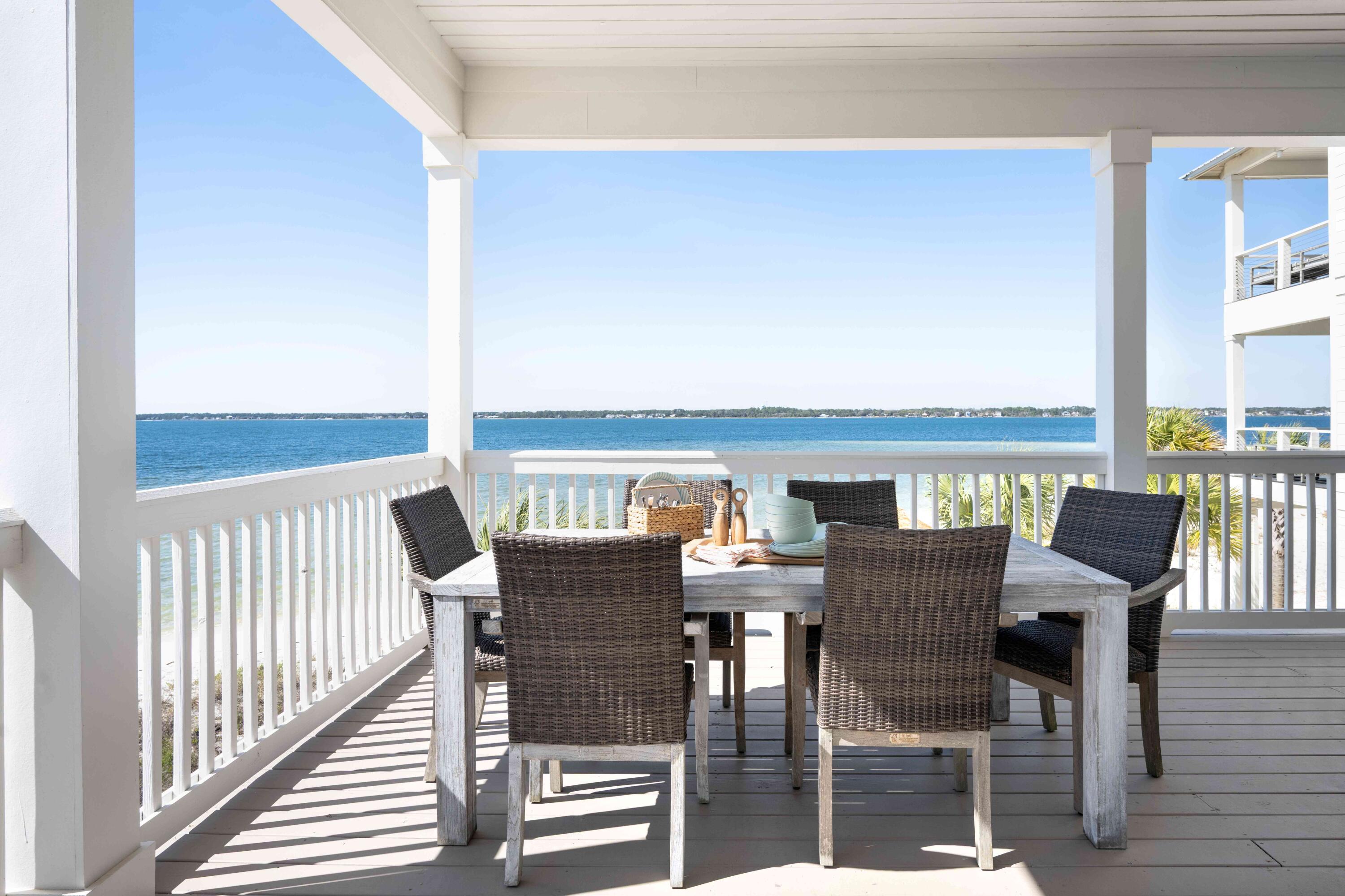1466 Seaside Circle