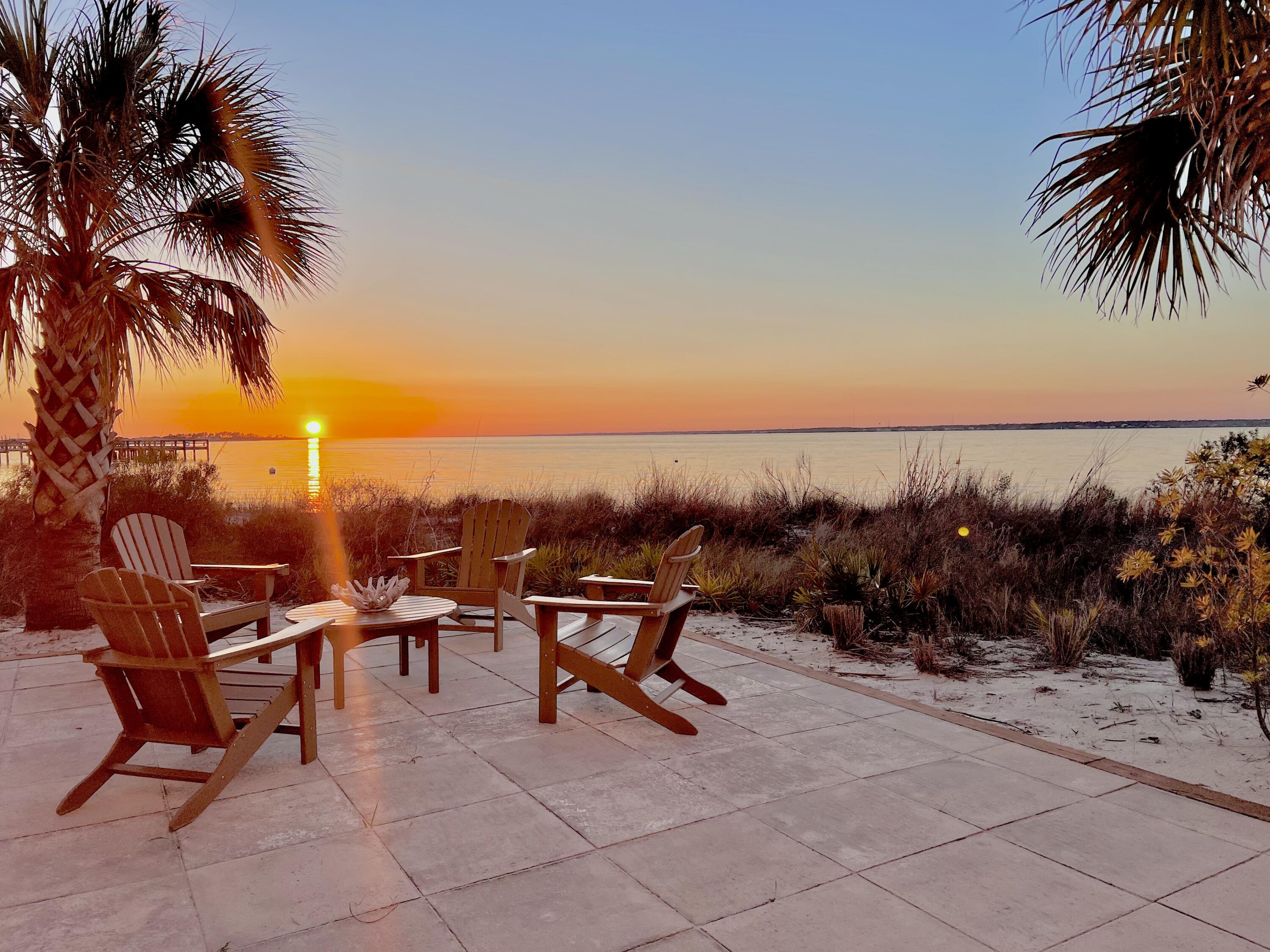 1466 Seaside Circle
