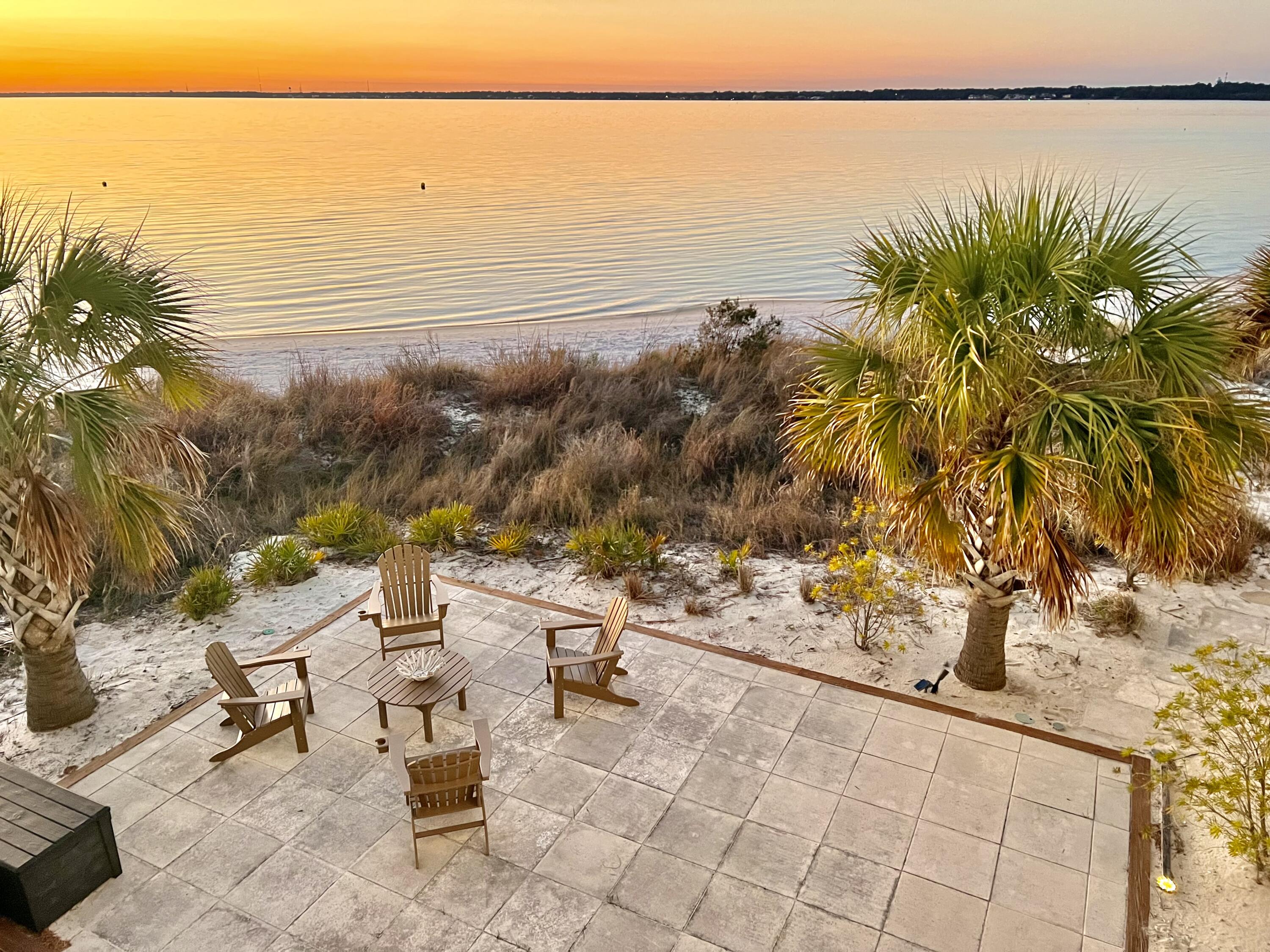 1466 Seaside Circle