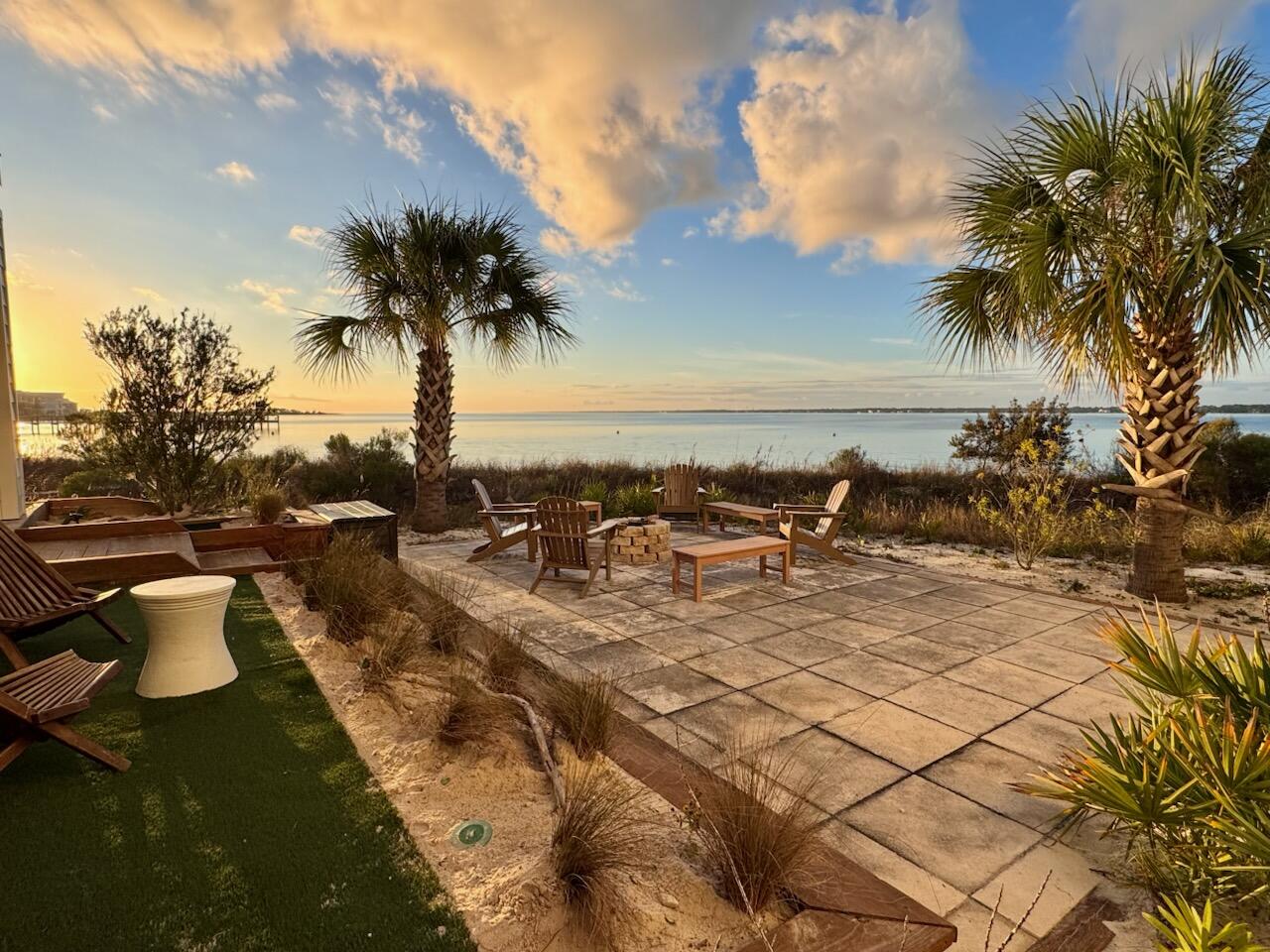 1466 Seaside Circle