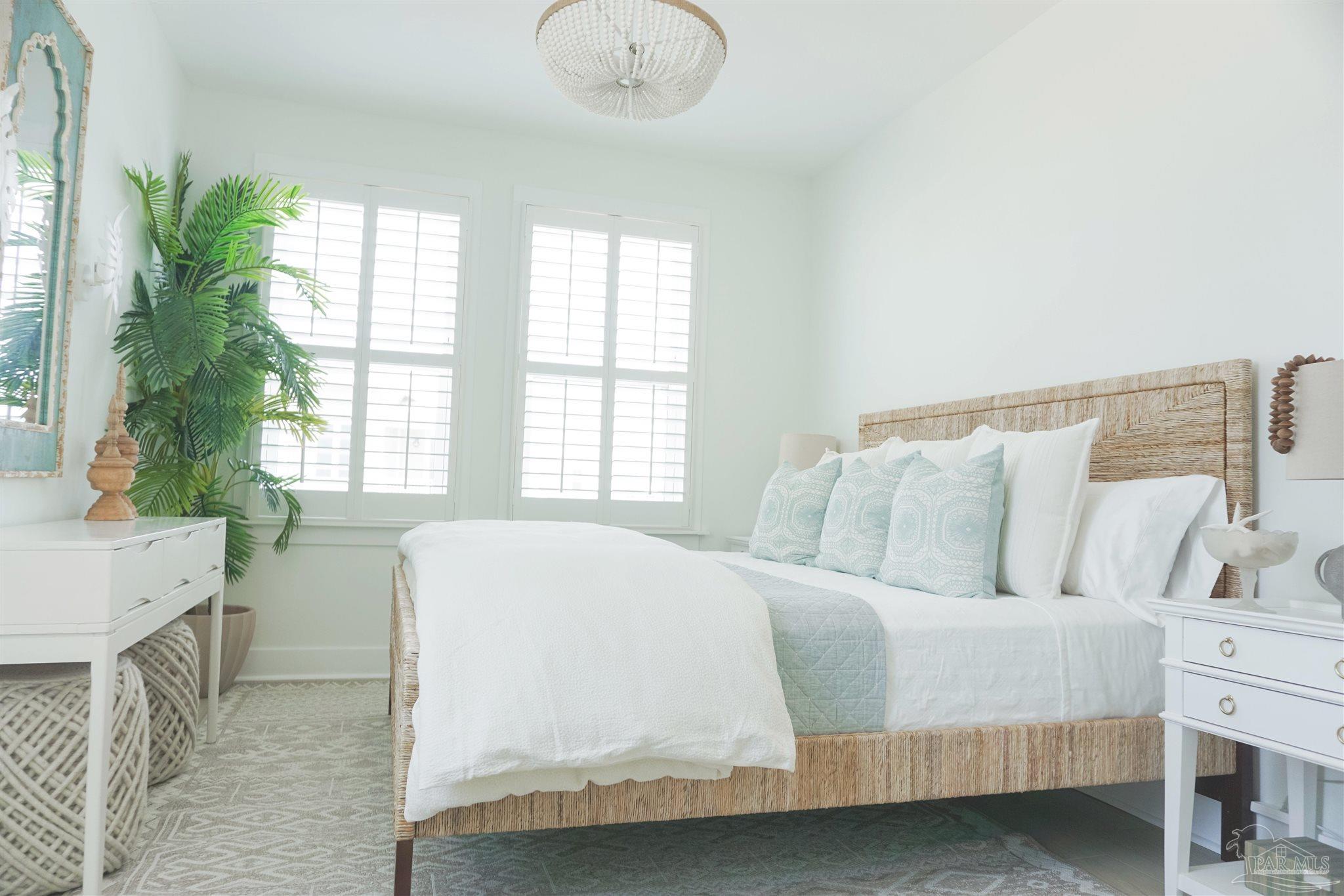 1466 Seaside Cir