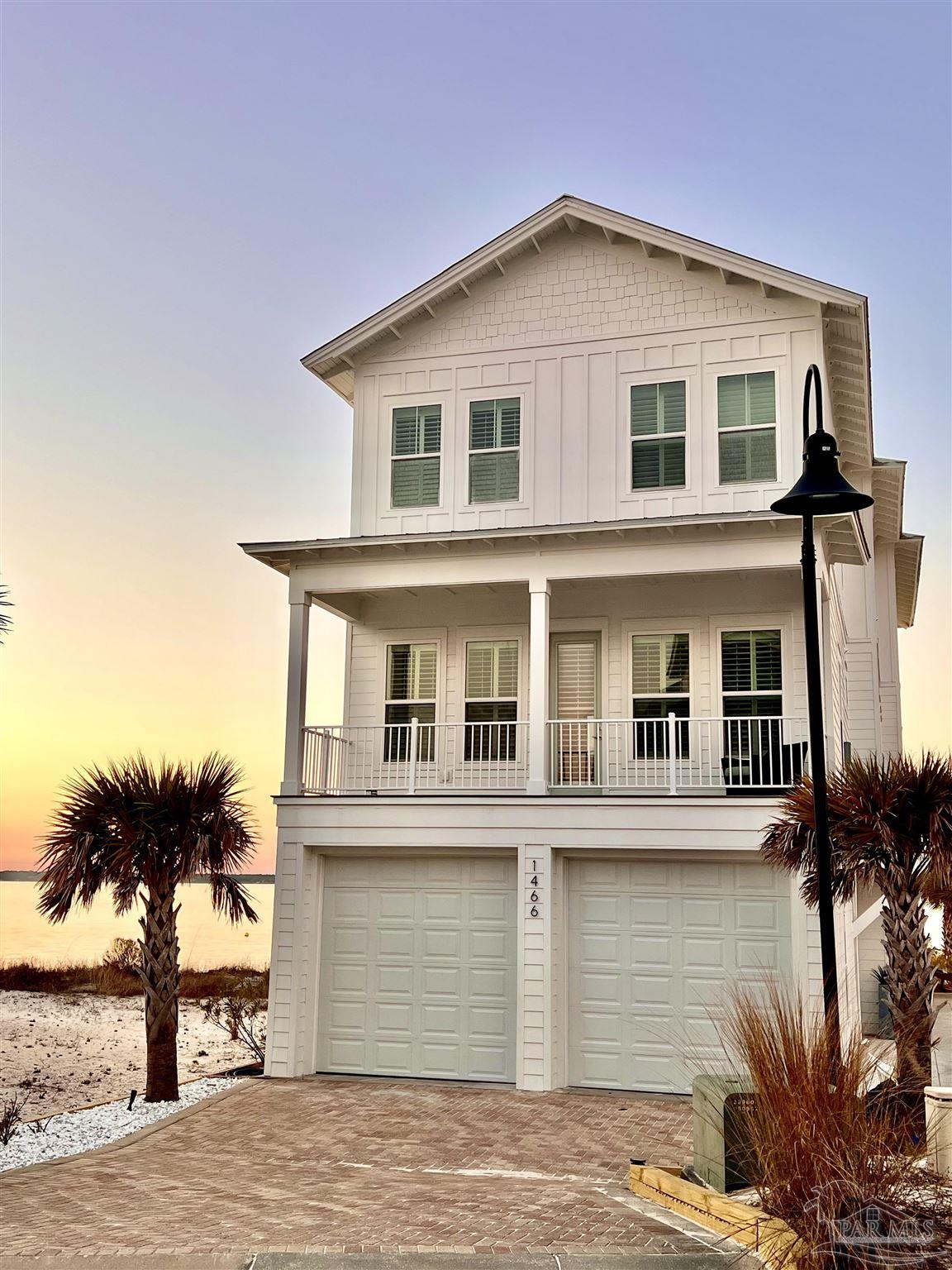1466 Seaside Cir