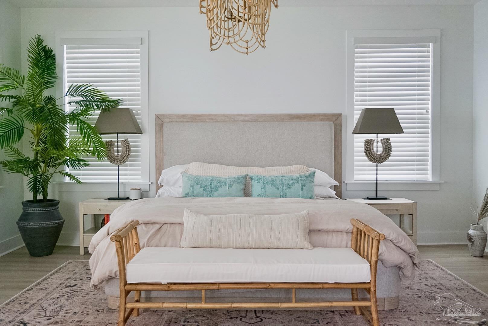 1466 Seaside Cir