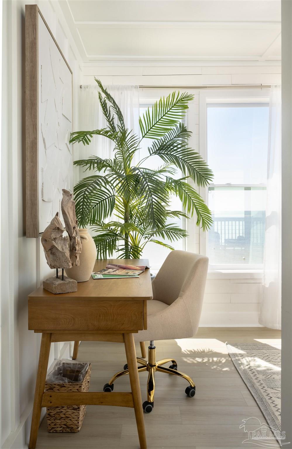 1466 Seaside Cir
