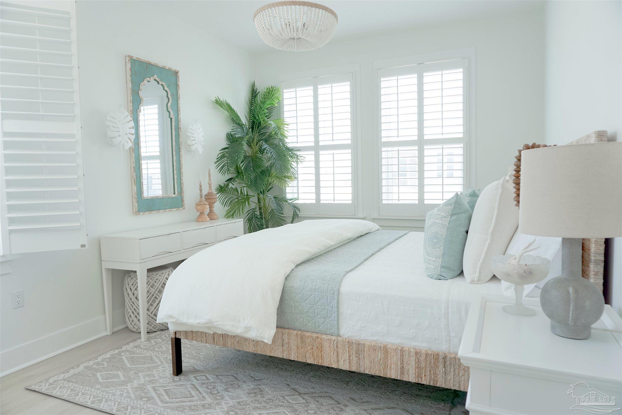 1466 Seaside Cir