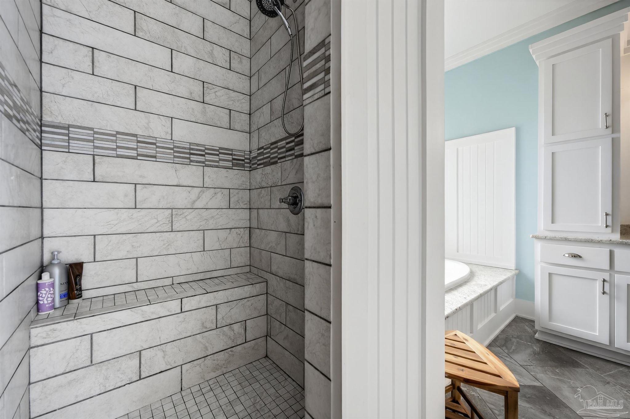 2975 Holley Point Rd