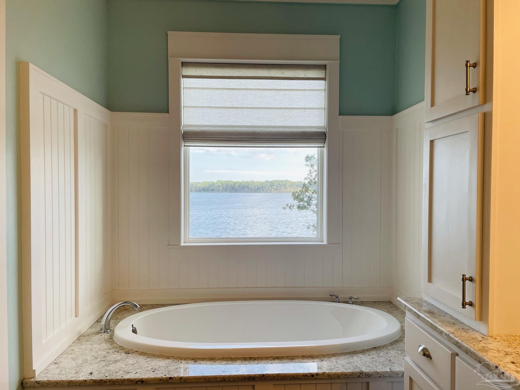 2975 Holley Point Rd