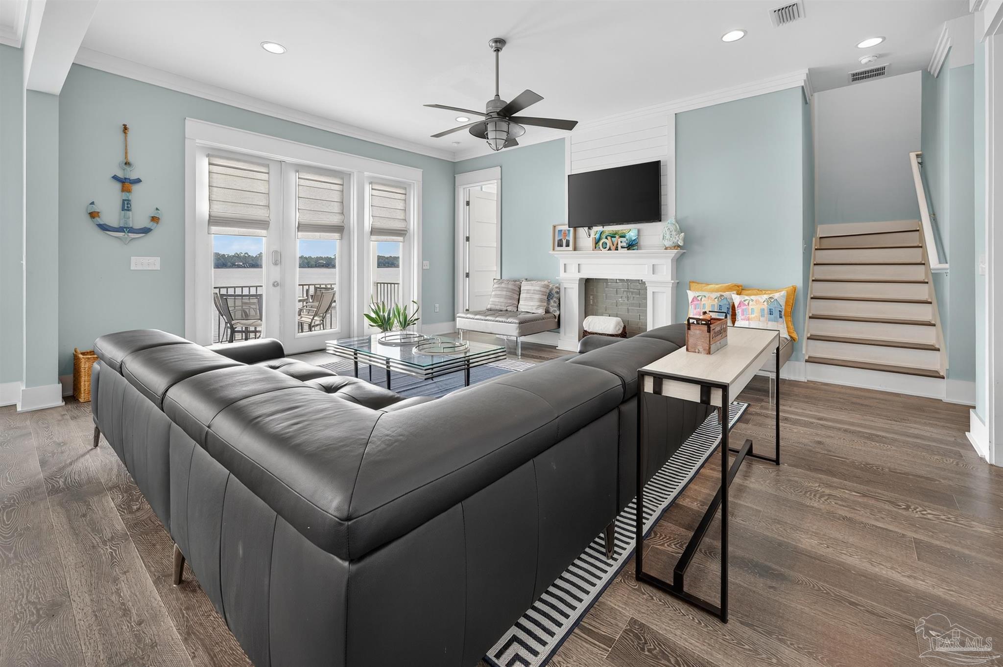 2975 Holley Point Rd