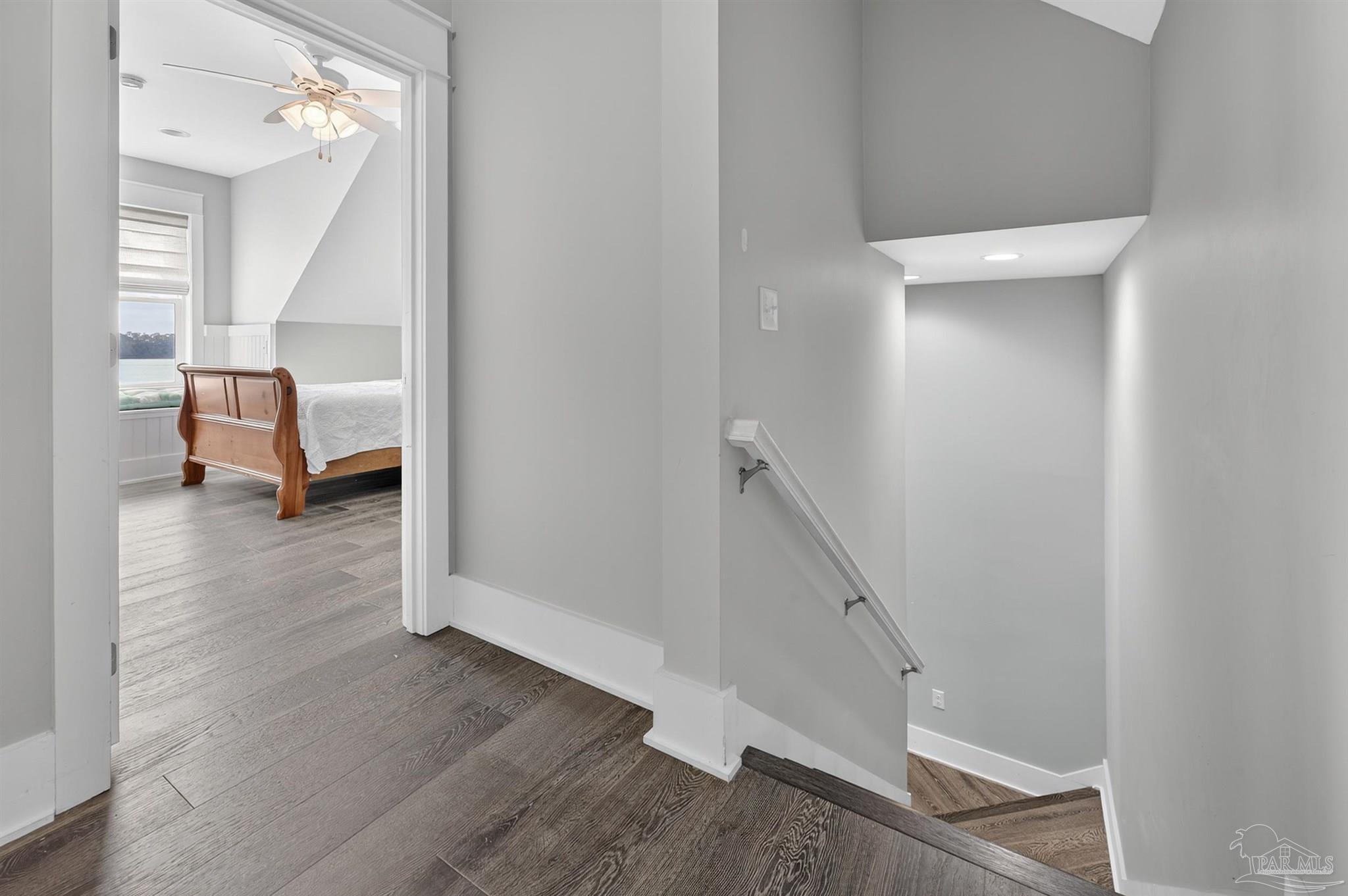 2975 Holley Point Rd