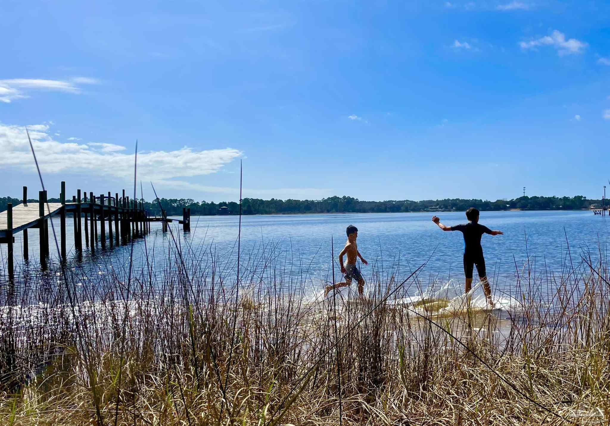 2975 Holley Point Rd