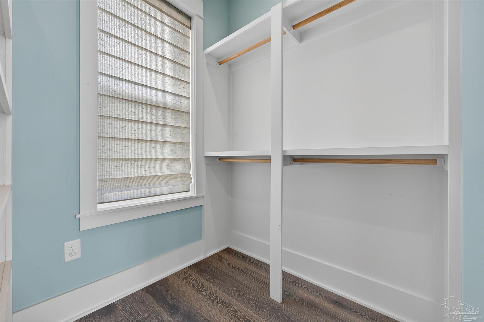 2975 Holley Point Rd