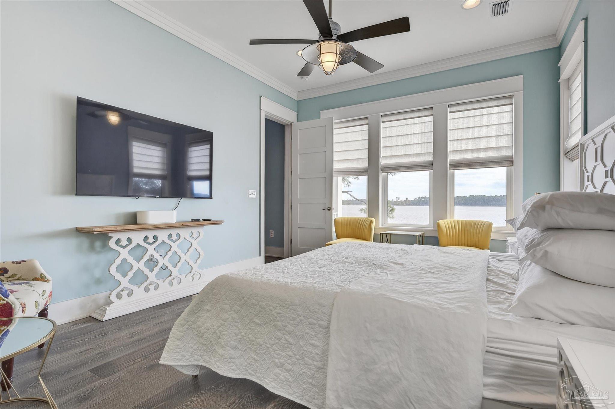 2975 Holley Point Rd