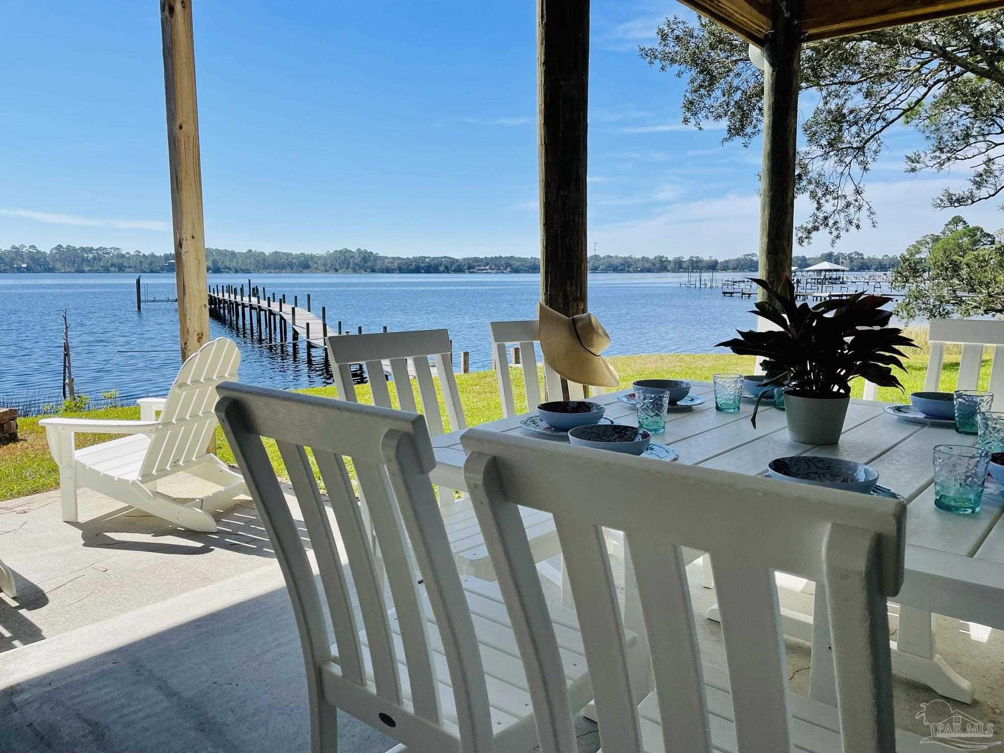 2975 Holley Point Rd