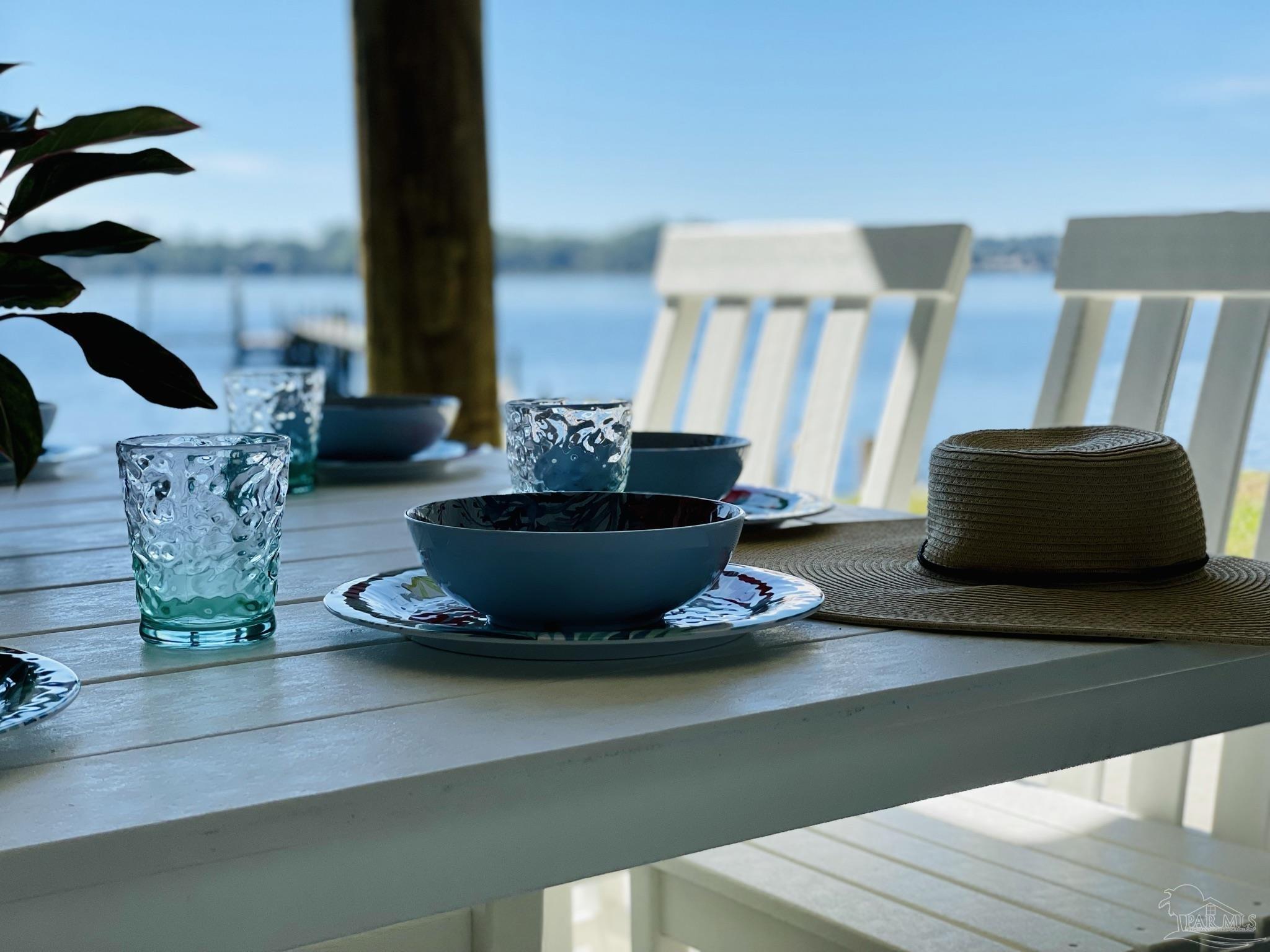 2975 Holley Point Rd